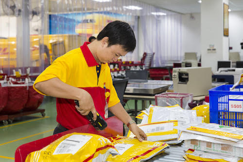 Bùng nổ dịch vụ chuyển phát nhanh quốc tế ảnh 1